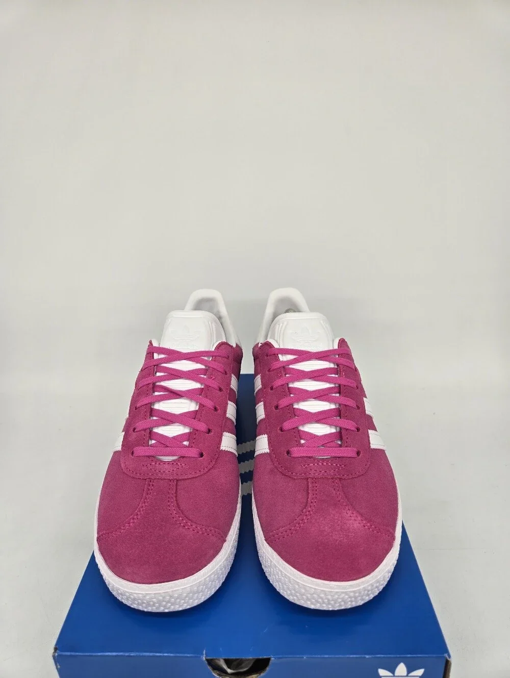 adidas Gazelle IF9801 Semi Lucid Fuchsia Cloud White Shoes Women's Size 7.5 - Picture 2 of 8